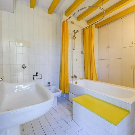 Lemon Garden Retreat -villa Aqua *
