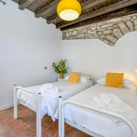 Lemon Garden Retreat -villa Aqua *